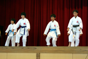 IMAGE01.jpg(68627 byte)